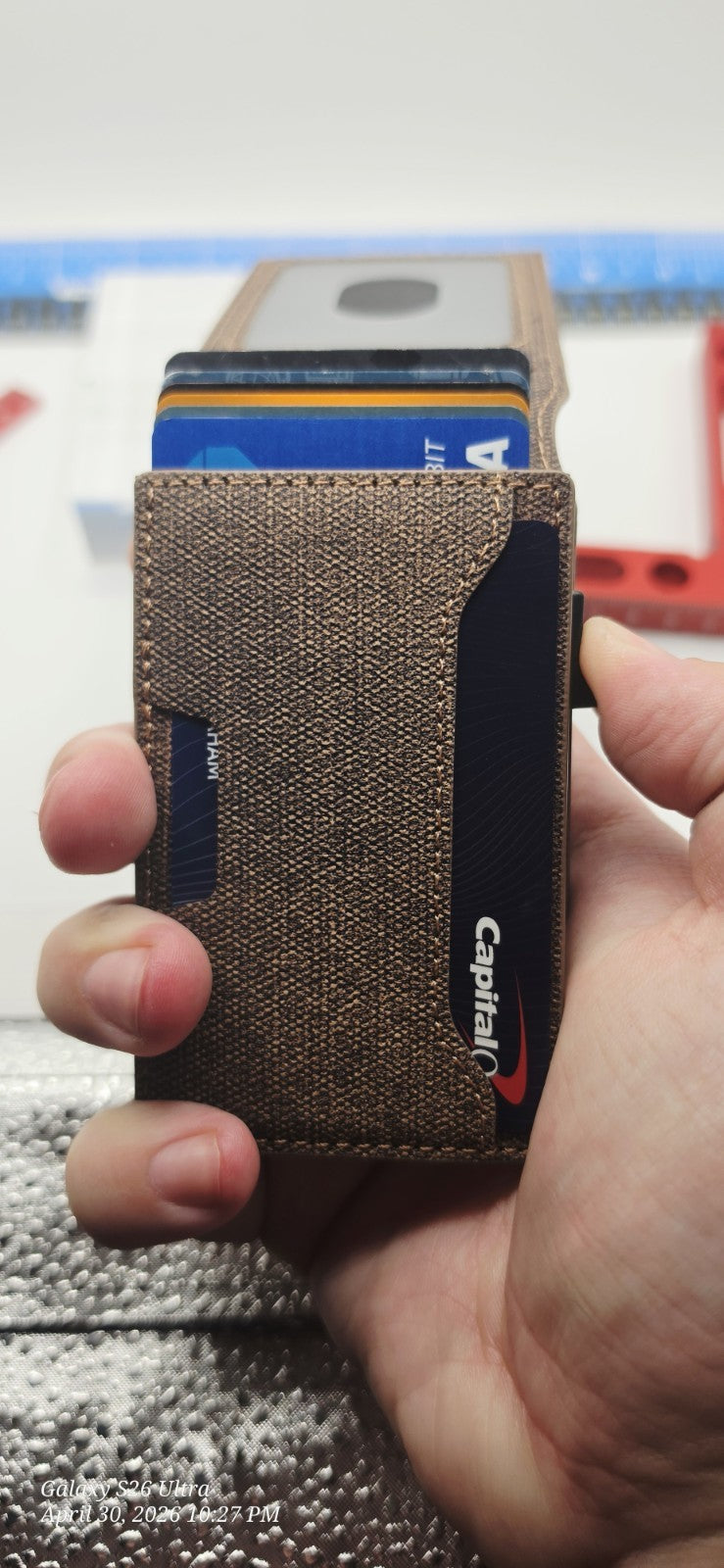 SUTEN Brown Slim Fold Men's Wallet Card Holder Logo Accent, Credit Card Slots